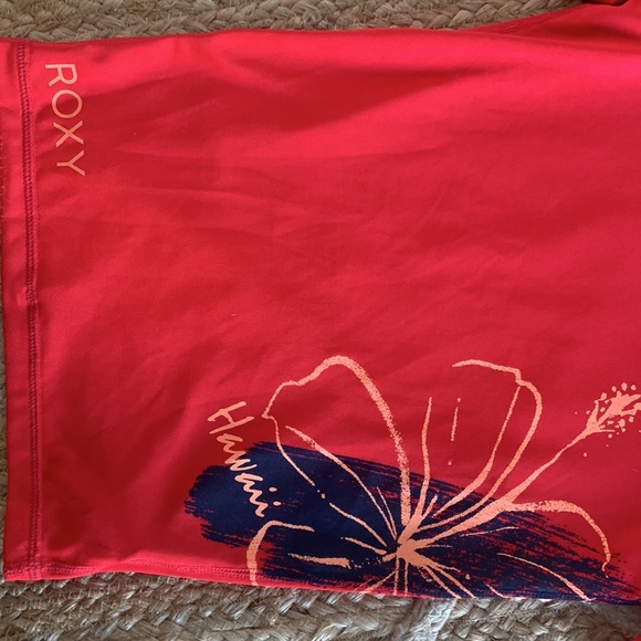New Roxy Rashgaurd M - 10 - Picture 3 of 4